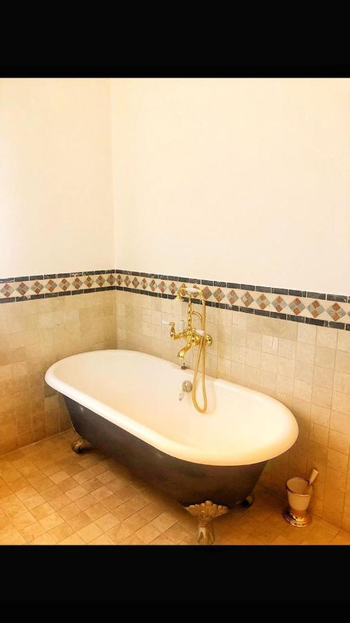 N&M Dimora Carrieri Luxury Bed & Breakfast Monopoli Exterior photo