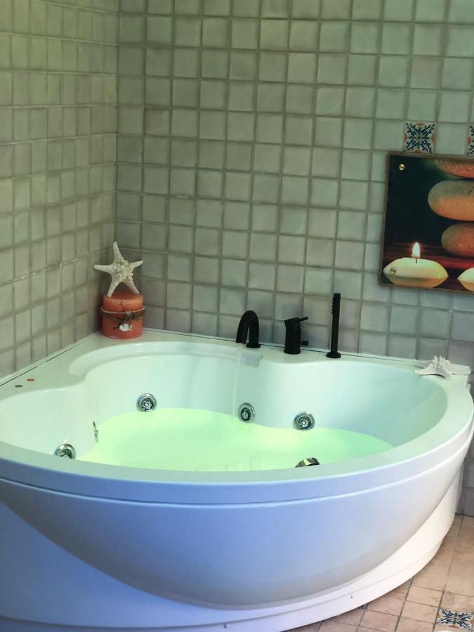 N&M Dimora Carrieri Luxury Bed & Breakfast Monopoli Exterior photo